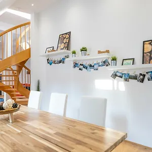 Easy Flat Stuckgasse Apartment Vienna